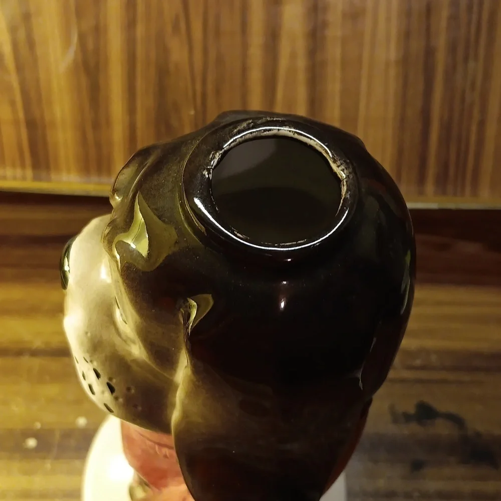 Vintage musical 🎼 bull dog decanter 